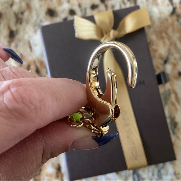 Louis Vuitton bag charm - Picture 8 of 12